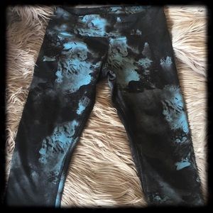Alo crop athletic leggings